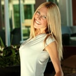 Love Veggies and Yoga Blogger Spotlight | www.tasteandtellblog.com