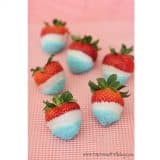 Festive Dipped Strawberries | www.tasteandtellblog.com