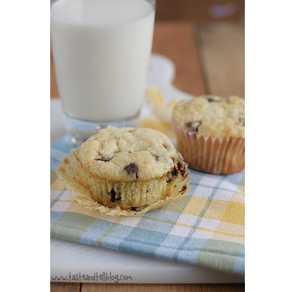 Chocolate-Chip-Sour-Cream-Muffins-recipe-1