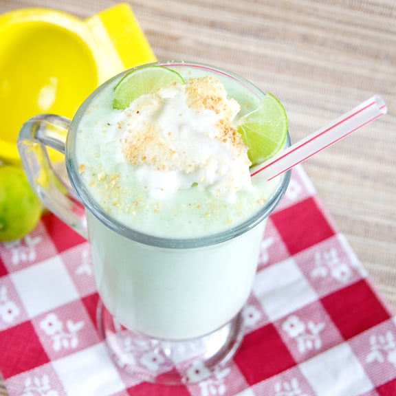 Munchin-with-Munchkin-Key-Lime-Pie-Milkshake