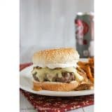 Saturdays with Rachael Ray – Worcestershire Burgers with Gouda, Mushrooms and Ranch Dressing