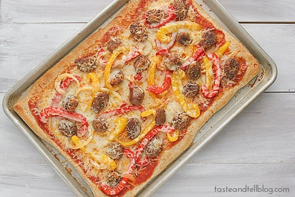 Sausage and Peppers Pizza | www.tasteandtellblog.com Sausage and Peppers Pizza | www.tasteandtellblog.com