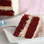 Red Velvet Week – Red Velvet Cheesecake Cake