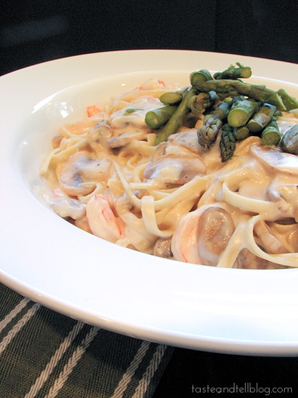 Shrimp Pasta in White Sauce - Taste and Tell