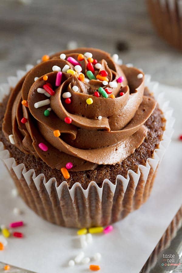 A chocolate lover’s dream, these rich and moist chocolate sour cream cupcakes are covered with a smooth and creamy chocolate buttercream.