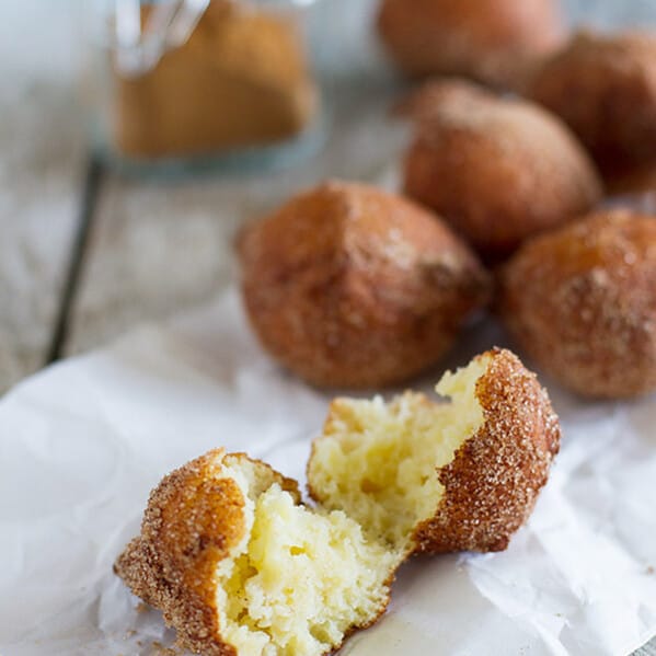 Texture of ricotta doughuts