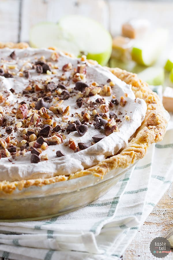 Taffy Apple Cheesecake Pie Taste and Tell