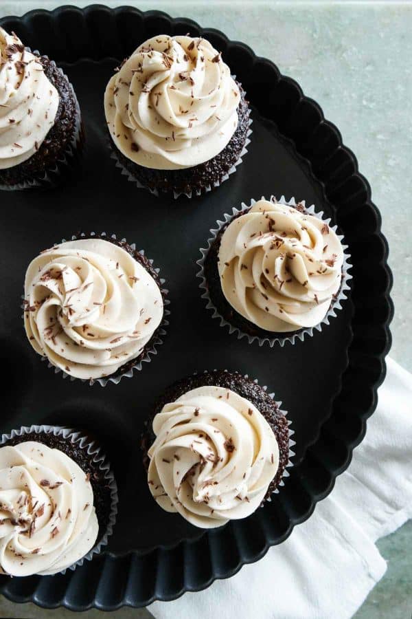 Cupcake Frosting - Whipped Cream Cheese Frosting