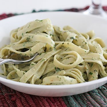 Roasted Garlic Pesto Cream Pasta | www.tasteandtellblog.com