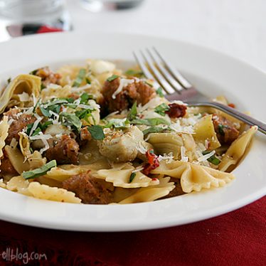 Pasta with Sausage, Artichokes and Sun-Dried Tomatoes | www.tasteandtellblog.com
