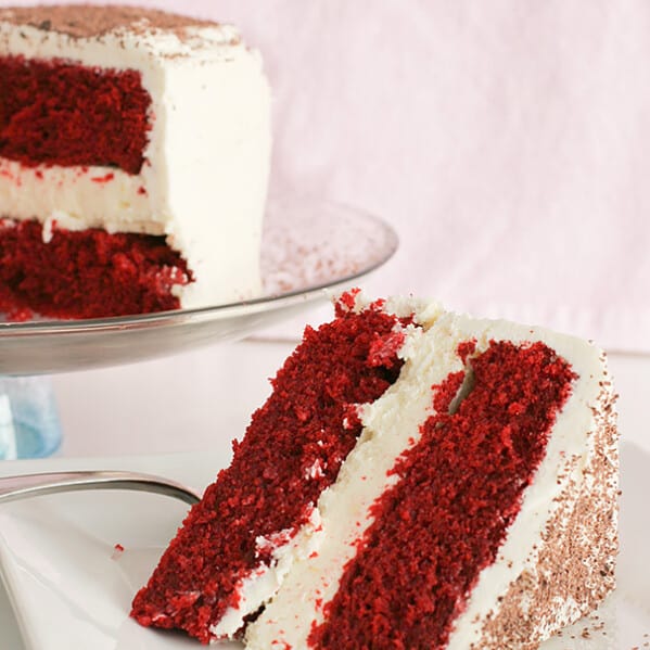 Red Velvet Cheesecake Cake