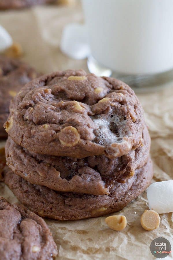 stack of chocolate pudding cookies