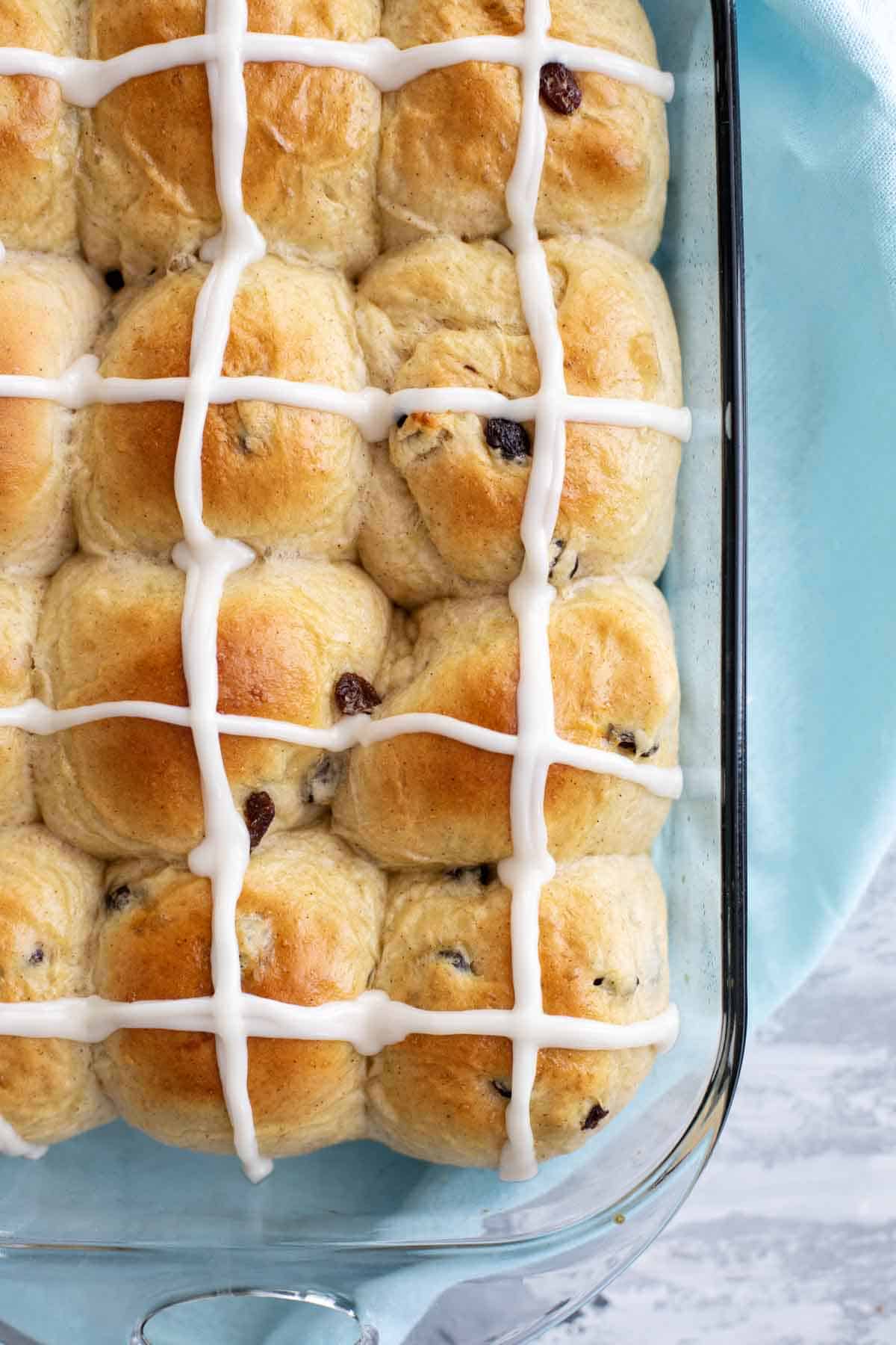 overhead view of hot cross buns