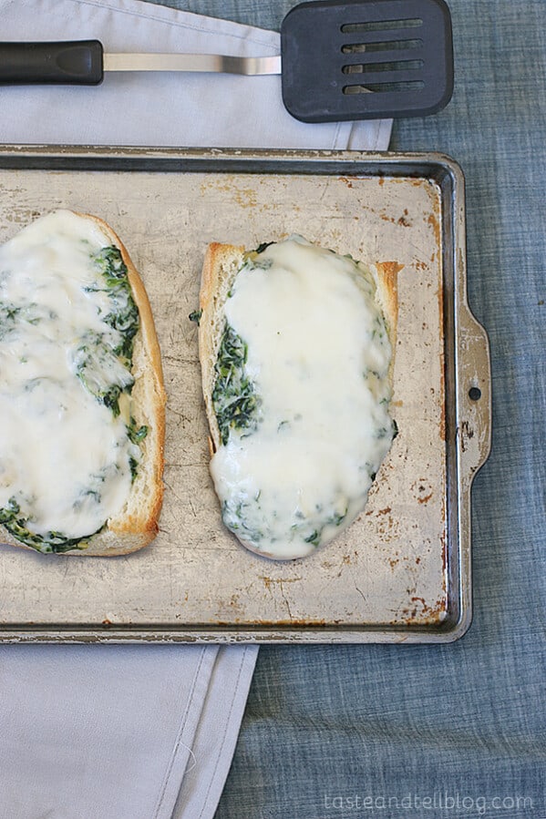 Spinach-Artichoke French Bread Pizza | Taste and Tell