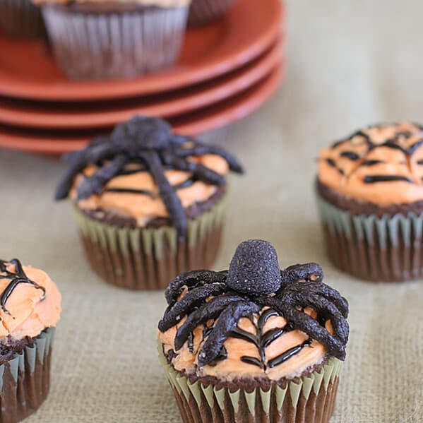 Spiderweb Cupcakes | Taste and Tell