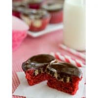 Red Velvet Cheesecake Cupcakes | www.tasteandtellblog.com #recipe #redvelvet #cupcake