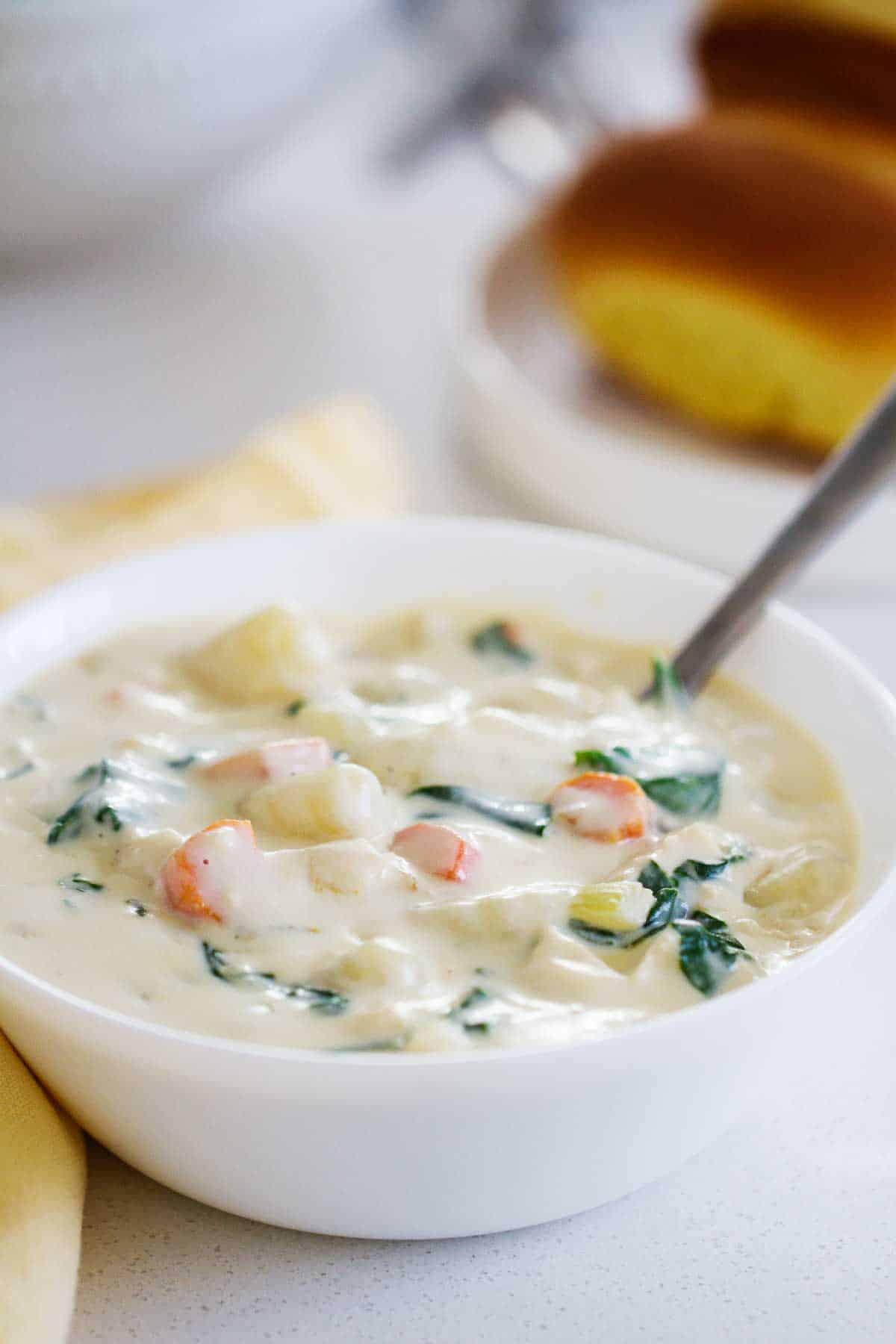 bowl of Olive Garden Copycat Chicken and Gnocchi Soup