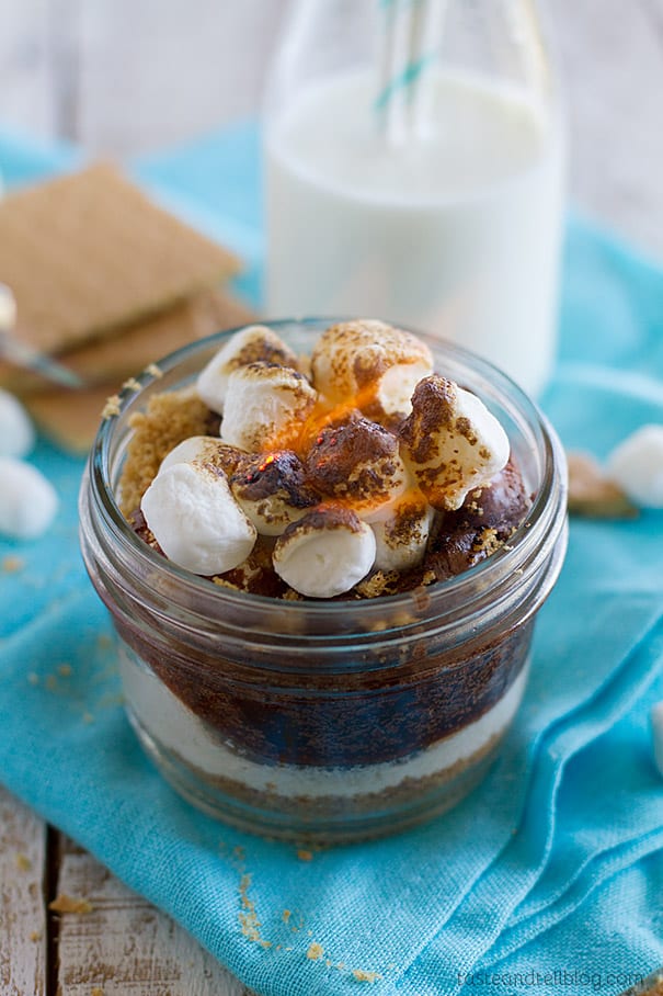 Indoor S'mores - Peanut Butter S'mores in a Jar