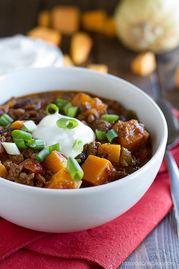 Butternut Squash Chili with Beef - Butternut squash, black beans, and ground beef star in this flavor packed Butternut Squash Chili with Beef.