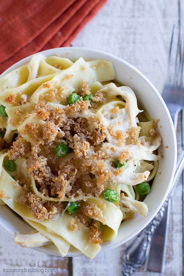 Garlic Parmesan Chicken Pasta - a warm and comforting weeknight dinner idea!