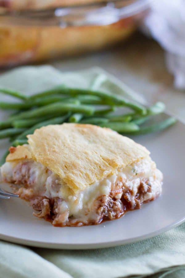 A play on lasagna, this Mock Lasagna is an easy weeknight dinner with ground beef, lots of cheese and crescent rolls is a family favorite.