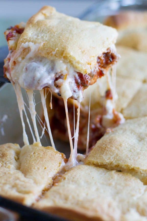 A play on lasagna, this Mock Lasagna is an easy weeknight dinner with ground beef, lots of cheese and crescent rolls is a family favorite.