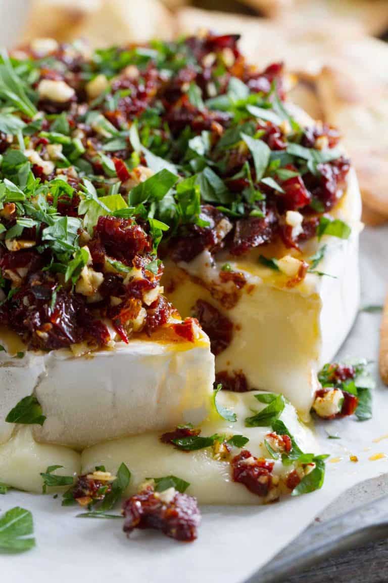 Baked Brie Recipe with Sun-Dried Tomatoes