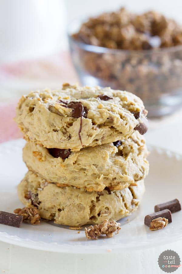 Breakfast Cookies Recipe with Peanut Butter, Banana, and Chocolate Granola - an easy breakfast for busy days