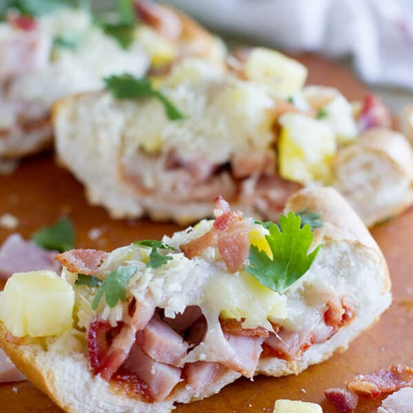 French Bread Hawaiian Pizza - The flavors of Hawaiian pizza served on French bread for a great dinner idea.