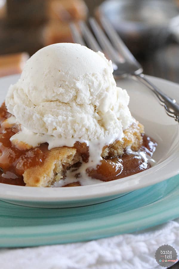 Gooey Slow Cooker Caramel Blondies - gooey, rich and irresistible!