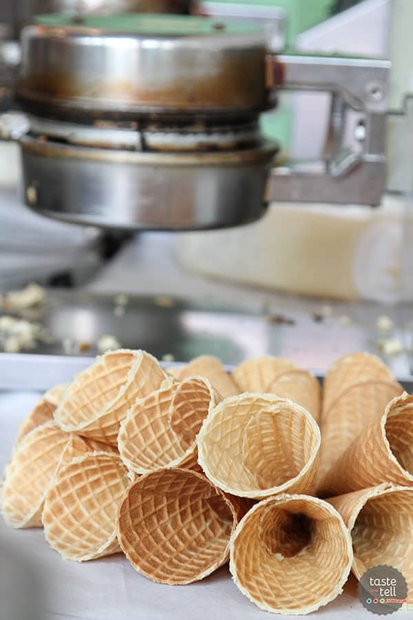 Taste and Tell's Guide to Where to eat in Portland, OR - Ruby Jewel Scoops