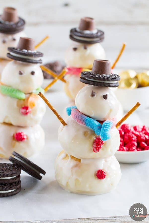 It doesn’t get more fun than these cute snowmen that are a great way to celebrate winter! Rolls are lightly flavored with orange, then stacked into snowmen that get a creamy, orange glaze. A few decorations make these Orange Snowman Rolls a fun, and delicious, activity the whole family will love.