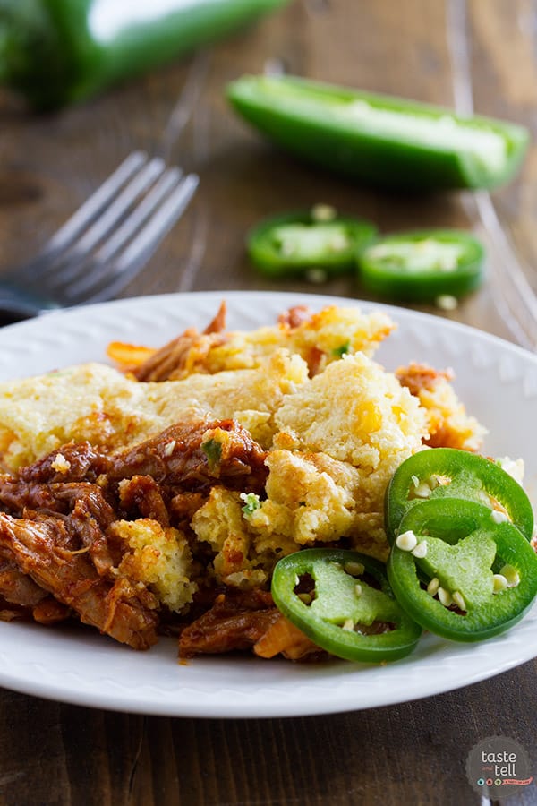 A delicious comfort meal doesn’t have to be difficult! This Cornbread Topped BBQ Pork has pork that has been slowly cooked in an easy bbq sauce and then tops it with a spicy cornbread.