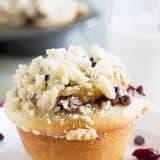 Sweet bread rolls are filled with cherries, chocolate and plenty of cinnamon sugar and then are topped with a crunchy streusel. You can’t go wrong with these Chocolate Cherry Streusel Rolls!