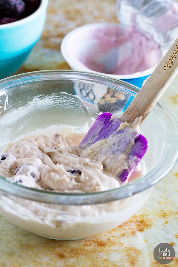 Craving something sweet but don’t want to make a whole cake? This Blackberry Yogurt Mug Cake is your 7 minute answer to dessert!