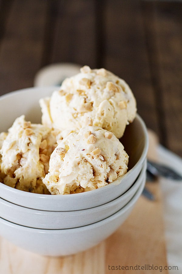 No ice cream maker? Don’t fret – anyone can make this simple 5 ingredient Pumpkin Toffee Ice Cream, and it only takes minutes to put it together!