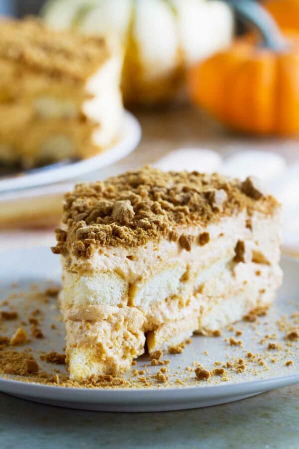 So easy and family friendly, this Pumpkin Tiramisu is a fun way to change up your holiday baking. With pumpkin, apple and gingersnap flavors, you can’t go wrong!