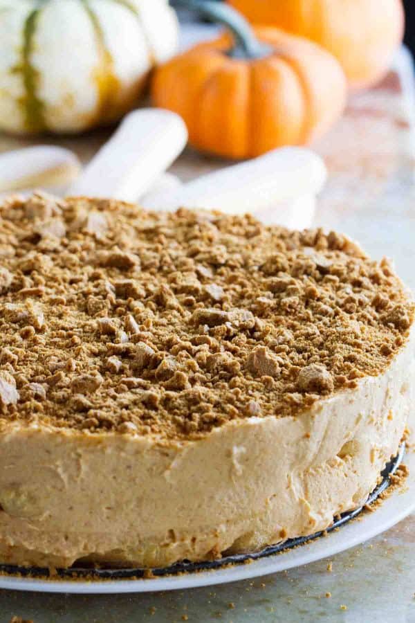 So easy and family friendly, this Pumpkin Tiramisu is a fun way to change up your holiday baking. With pumpkin, apple and gingersnap flavors, you can’t go wrong!