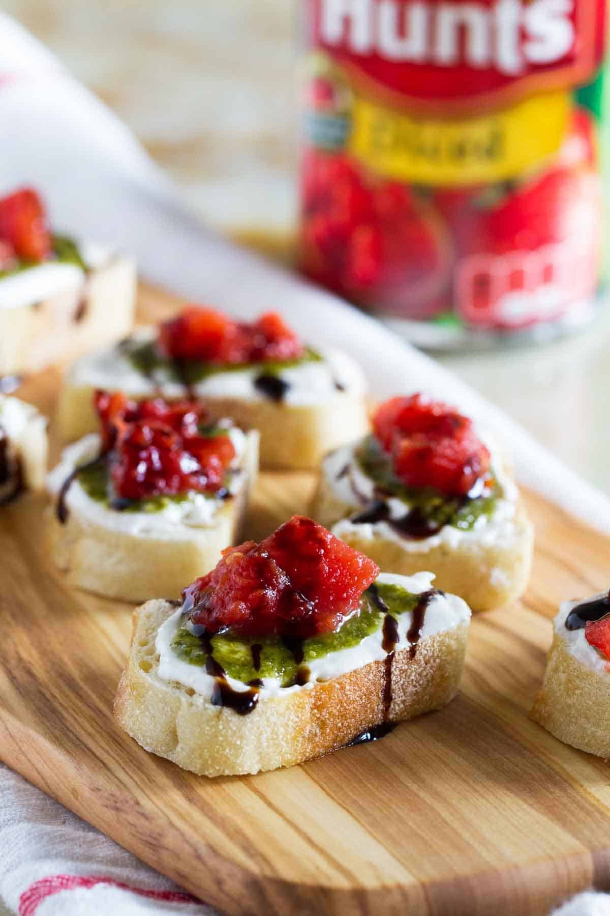 Feta, Pesto and Tomato Bruschetta - Taste and Tell