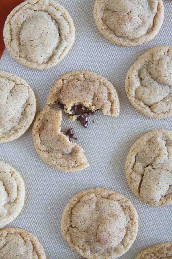 Peanut butter cookies get an upgrade with a chocolate center and a cinnamon sugar coating in these Peanut Butter Cinnamon Meltaway Cookies.