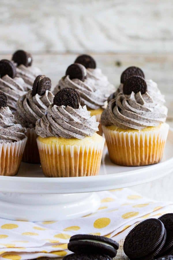How To Make Oreo Cookies and Cream Cupcakes