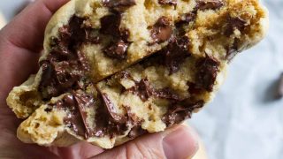 https://www.tasteandtellblog.com/wp-content/uploads/2018/10/Giant-Chocolate-Chip-Cookie-Recipe-tasteandtellblog.com-1-320x180.jpg