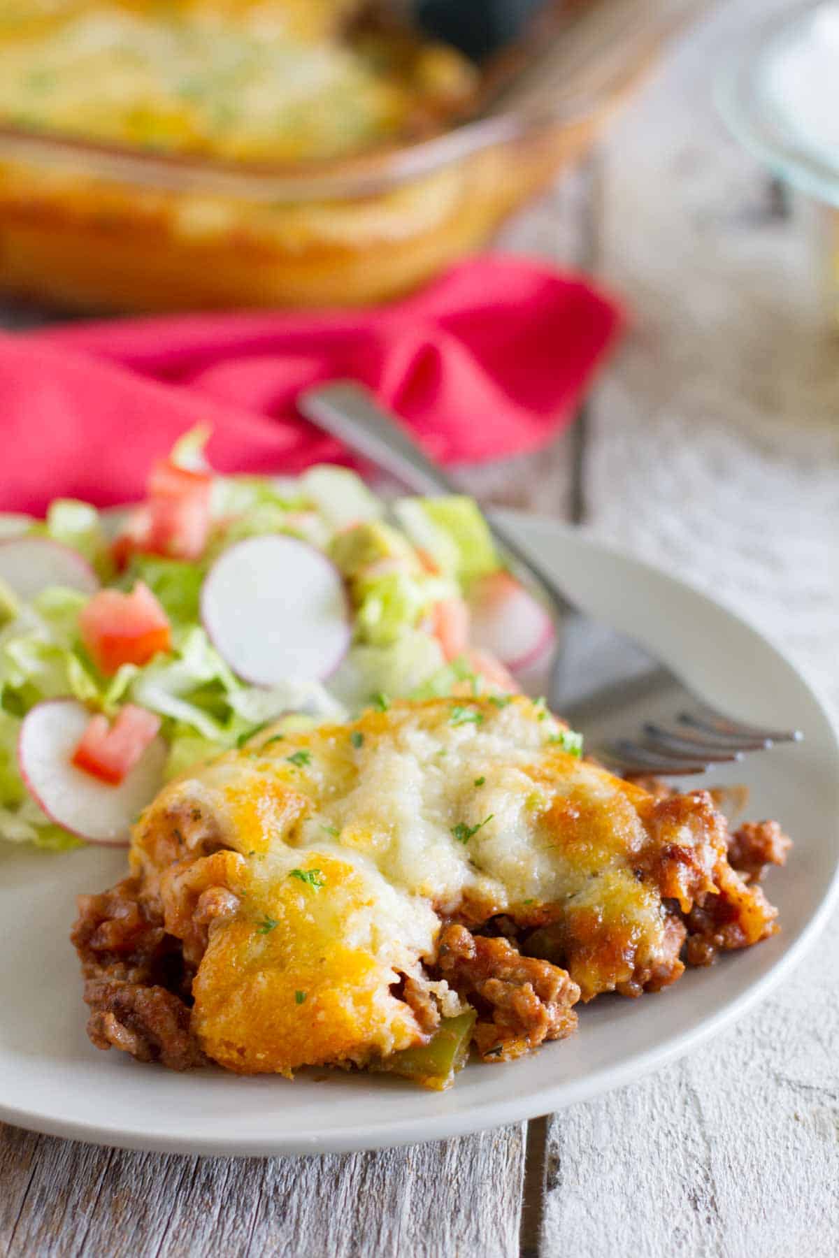 Family friendly dinner - Puffed Up Pizza Casserole