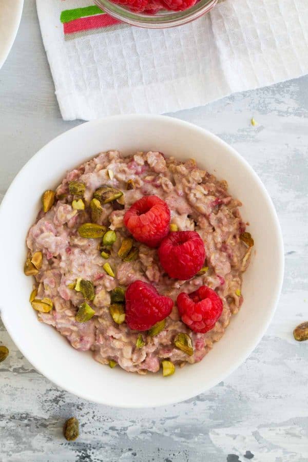 Raspberry Overnight Oats Recipe