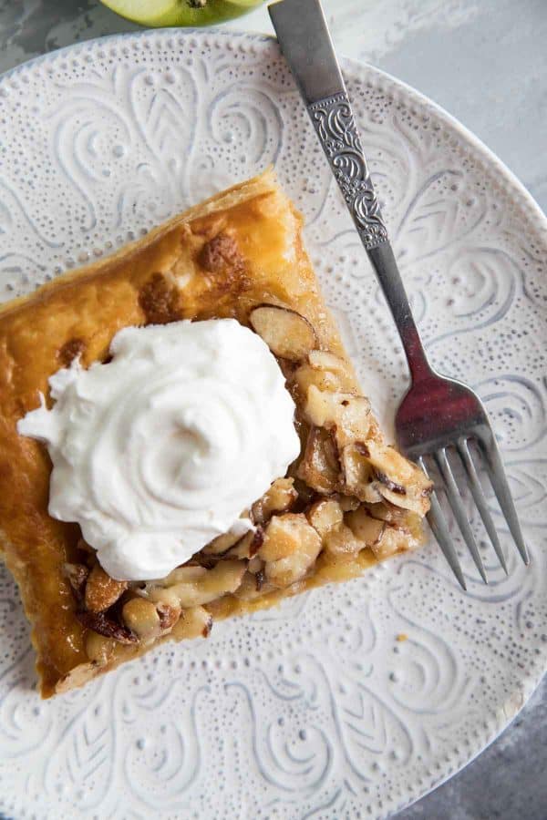 Apple Tart with Almond Topping