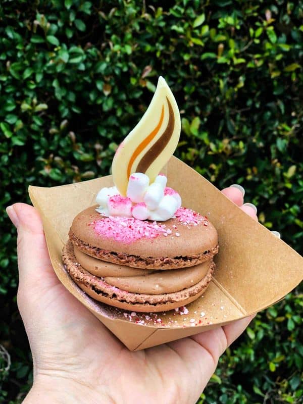 Hot Cocoa Marshmallow Macaron from Festival of Holidays 2018