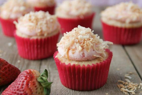 Recipe for Strawberry Colada Cupcakes