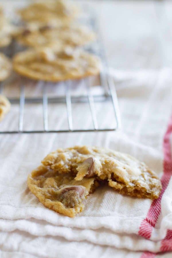 texture of chocolate chip crunch cookies