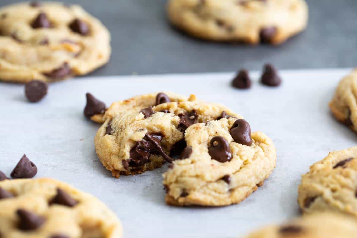 gooey chocolate chip cookies