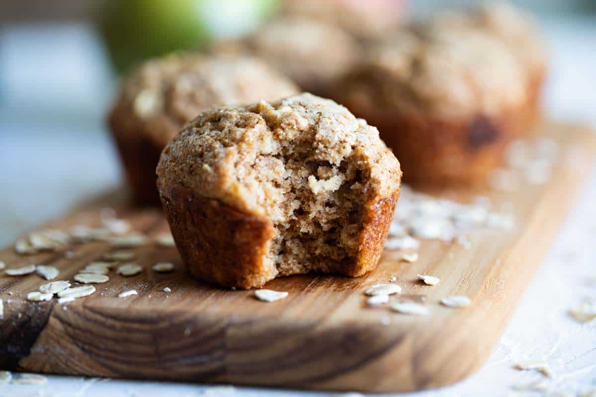A healthy-ish breakfast recipe, these Oatmeal Muffins with Applesauce are filling and flavorful and perfect for breakfast on the go. texture of Oatmeal Muffins with Applesauce